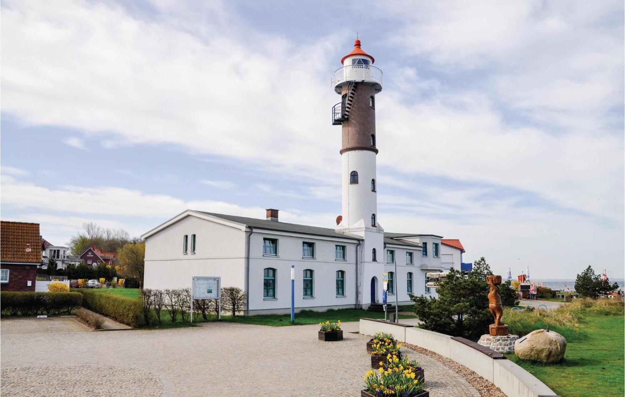 Amazing home in Insel Poel with 1 Bedrooms&WiFi Buitenkant foto