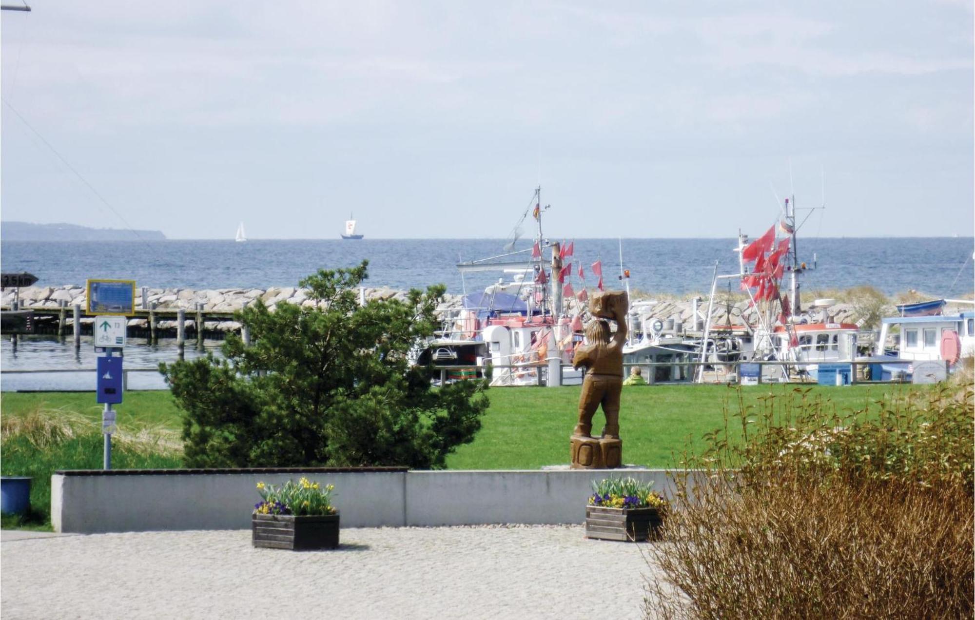 Amazing home in Insel Poel with 1 Bedrooms&WiFi Buitenkant foto