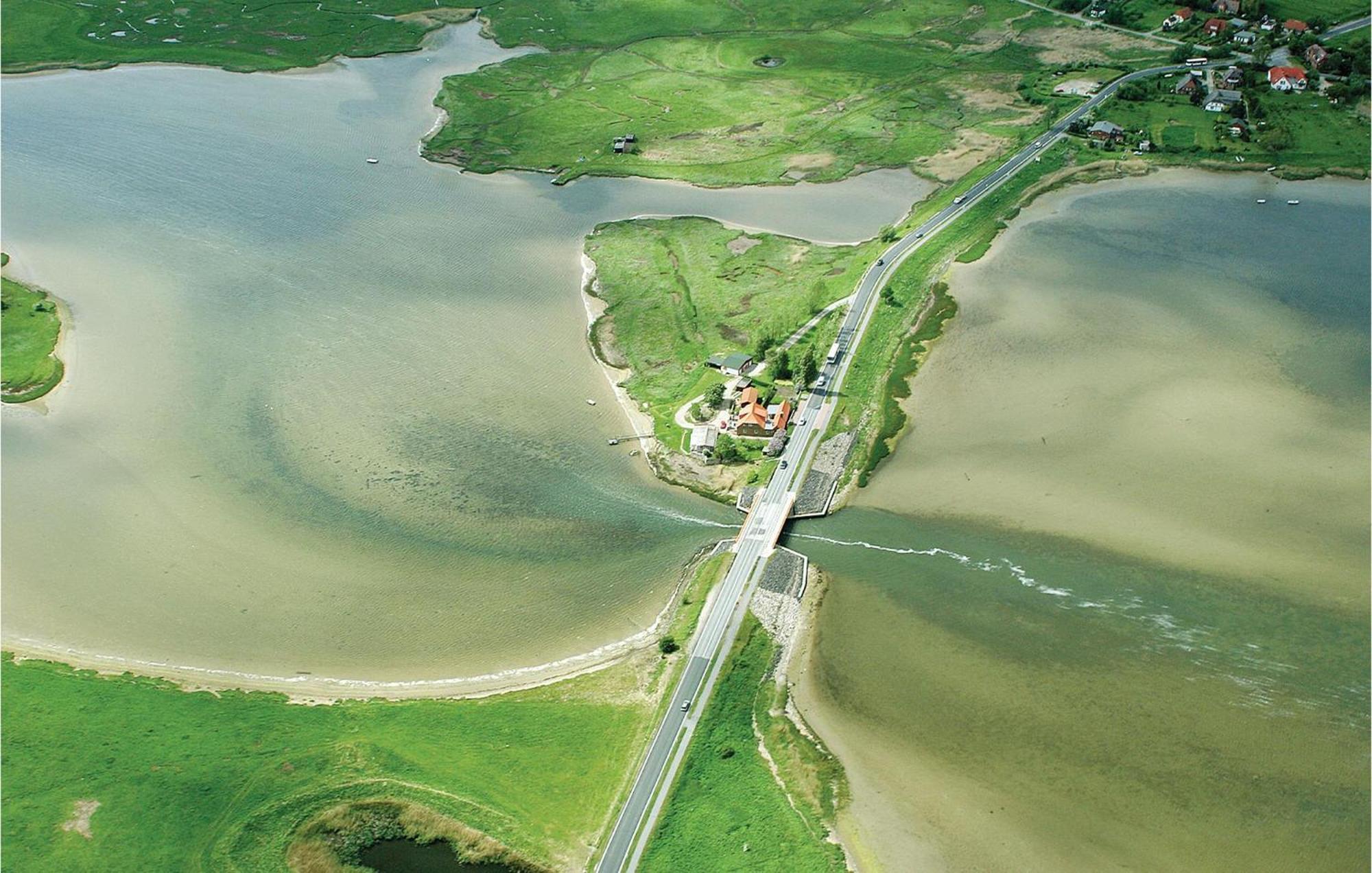 Amazing home in Insel Poel with 1 Bedrooms&WiFi Buitenkant foto